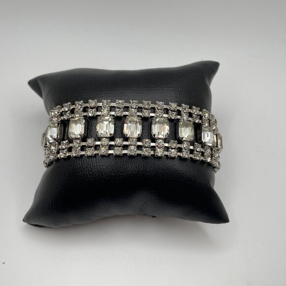 Vintage CORO RHINESTONE Bracelet Big Chunky Thick Large Emerald Cut Silver Tone - Picture 9 of 12